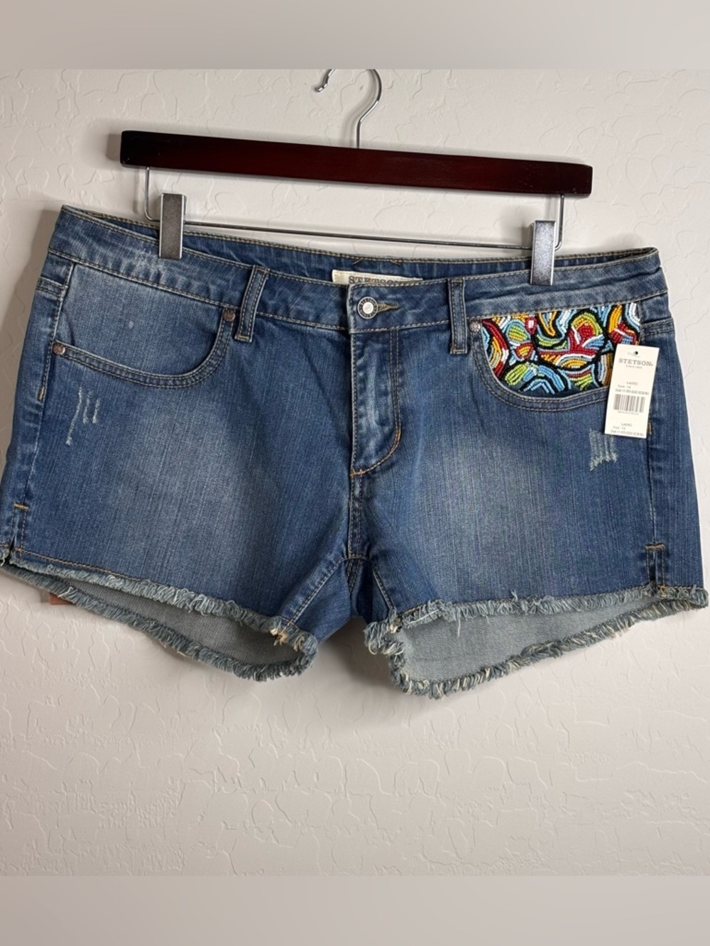 NWT Stetson Women's Jean Shorts Size 14 Beaded Embroidered Boho Hippie Western